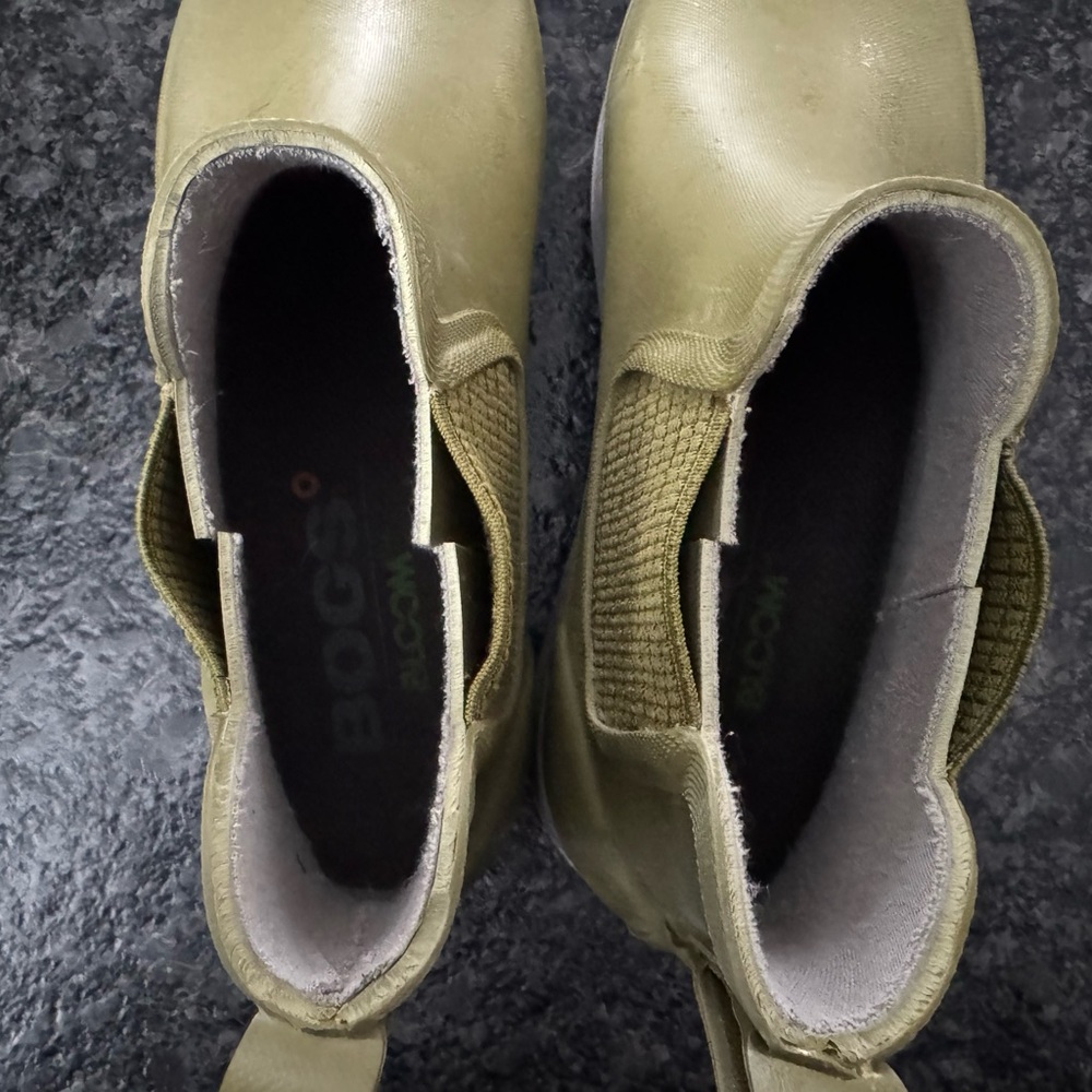 BOGS Green Chelsea Ankle Rain Boots - Picture 3 of 5
